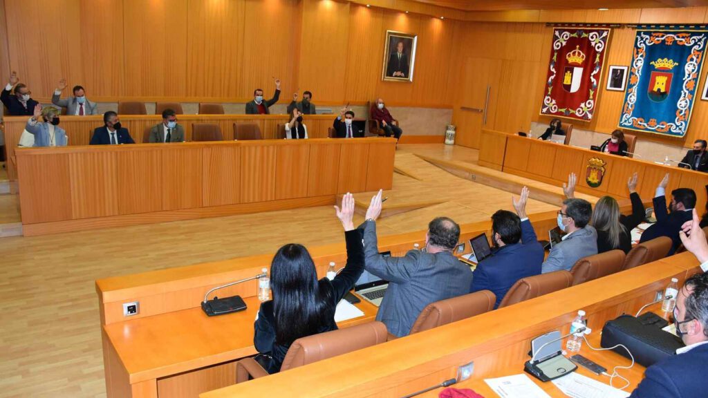 SOS-UNANIMIDAD-PLENO-TALAVERA-AYUNTAMIENTO-MEDICO-FORENSE-MINSTERIO-JUSTICIA-SOS-TALAVERA-CIUDADANOS-PP-PSOE-VOX-SUSANA-HERNANDEZ