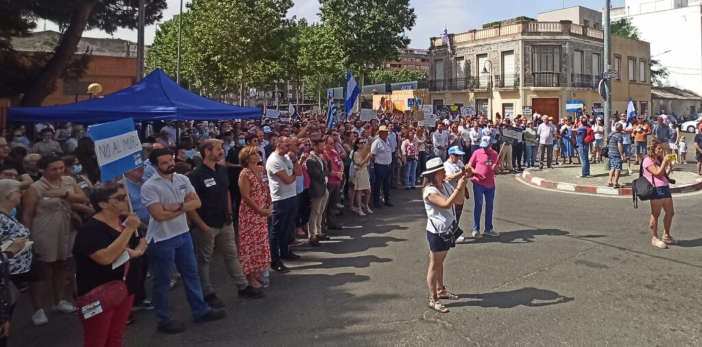 SI-SOTERRAMIENTO-TREN-AVE-ALMOHEDA-VECINOS-TALAVERA-COMARCA-ADIF-JCCM-AYUNTAMIENTO-MINISTERIO-FOMENTO-TRANSPORTES-CONCENTRACION-DIGNO